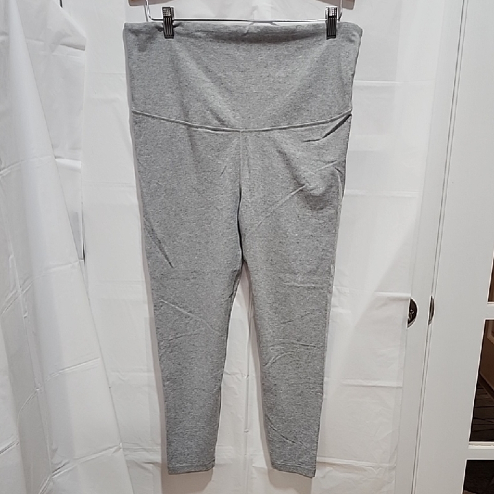 GAP Gray Performance Cotton Top